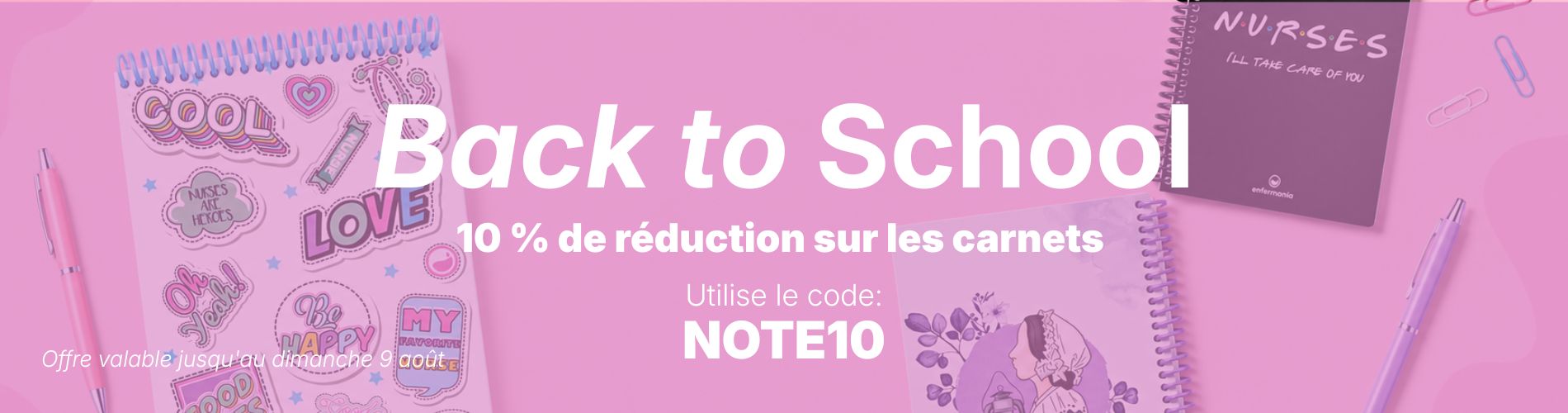 Cahiers à spirales roses et stylos pour infirmières, dotés d'autocollants décoratifs et de designs professionnels, parfaits pour organiser les notes cliniques.