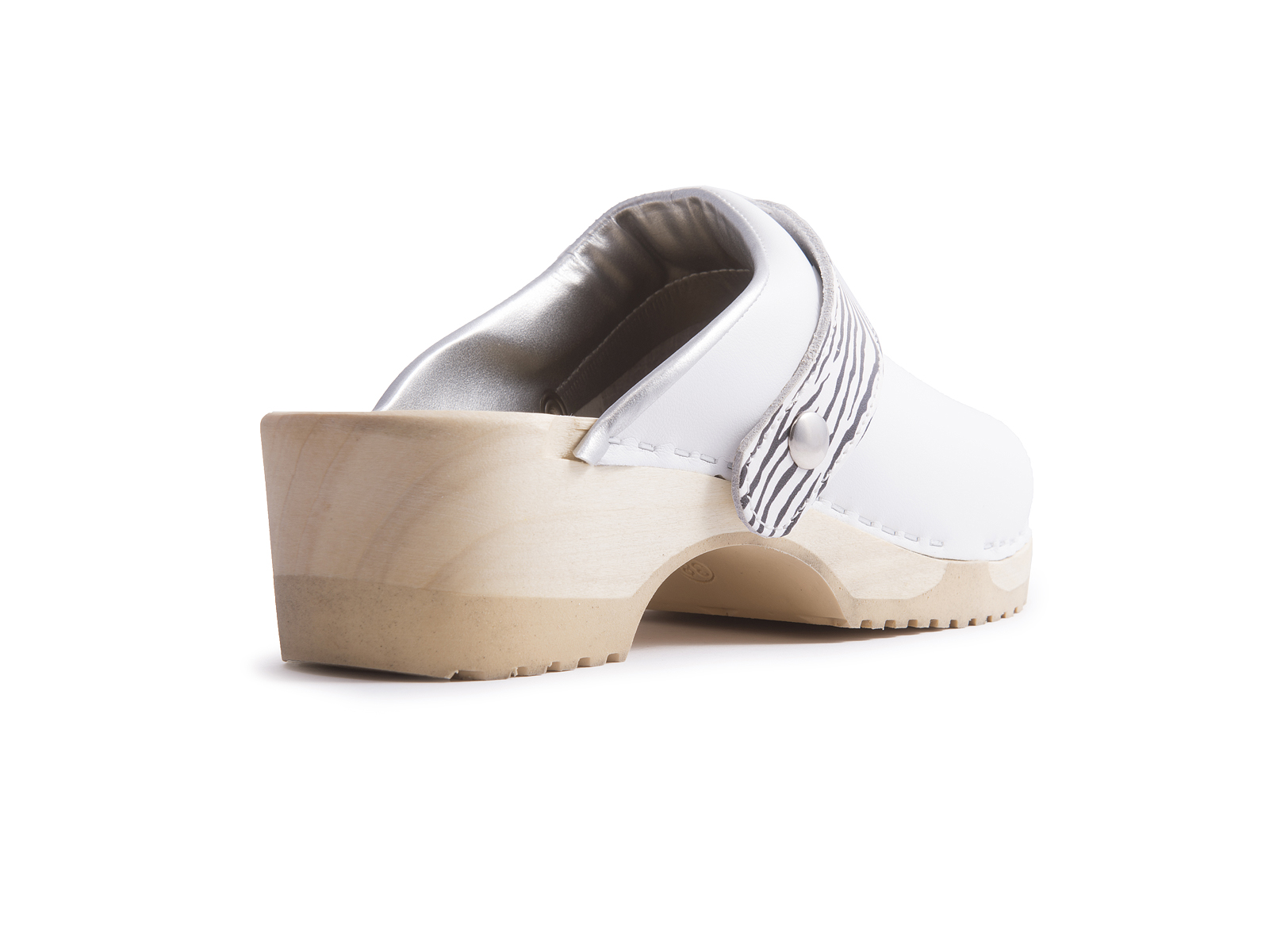 CLCKWHT-CSZEB-WHT-Tjoelup-d