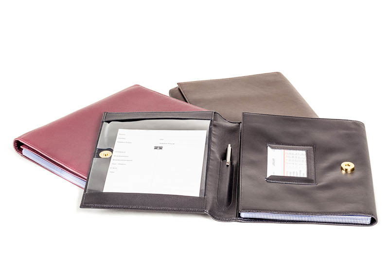 fa_chermappen_kalbleder_als_smartobjekt-1-web