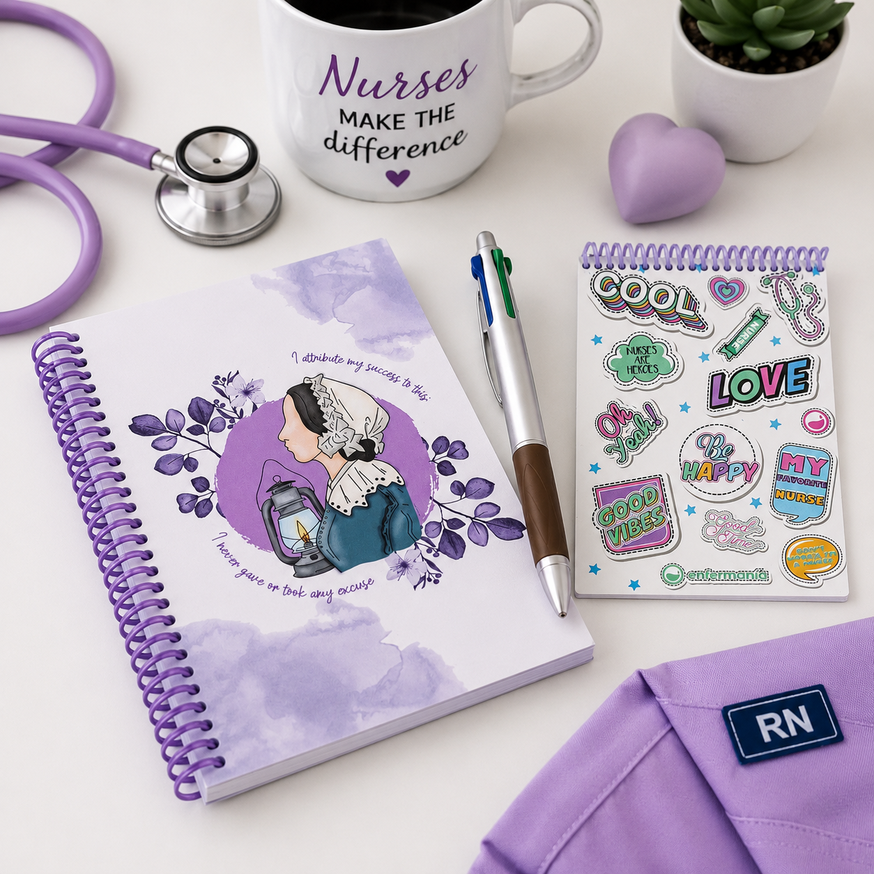 Lilla spiralnotesbog med sygeplejerskeillustration, ideel til sundhedspersonale til at skrive noter ned.