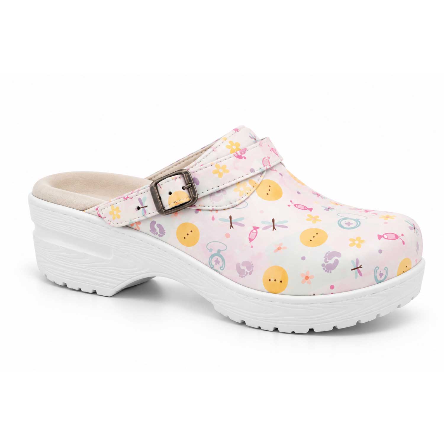 Weiße Stillclogs mit farbenfrohem Muster im Baby-Stil, mit sicherem Schnallenriemen und bequemer Sohle für lange Klinikschichten.